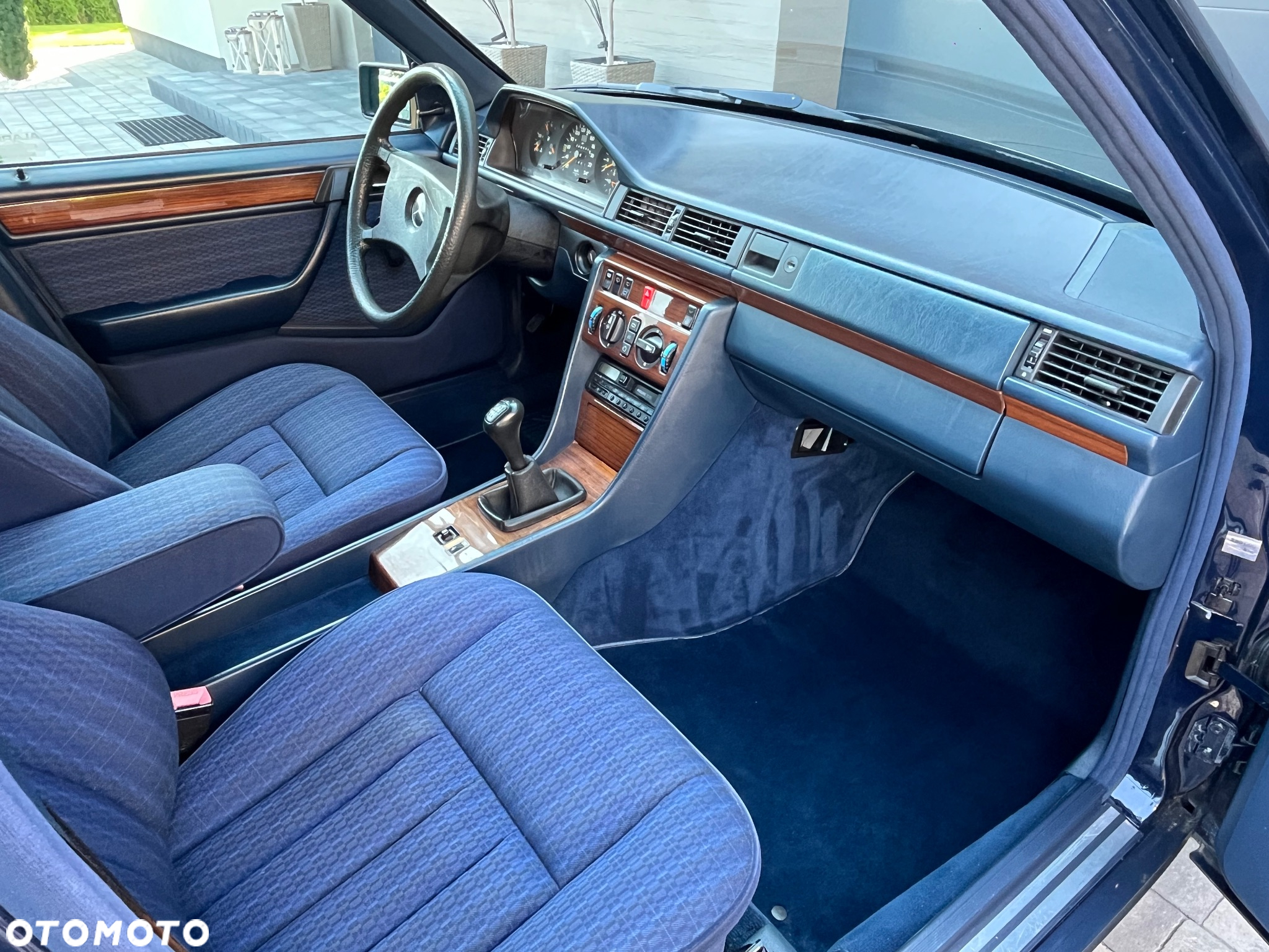 Mercedes-Benz W124 (1984-1993) - 19