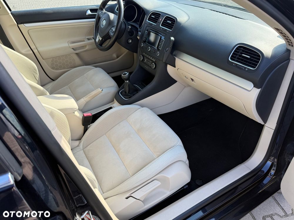 Volkswagen Golf - 20