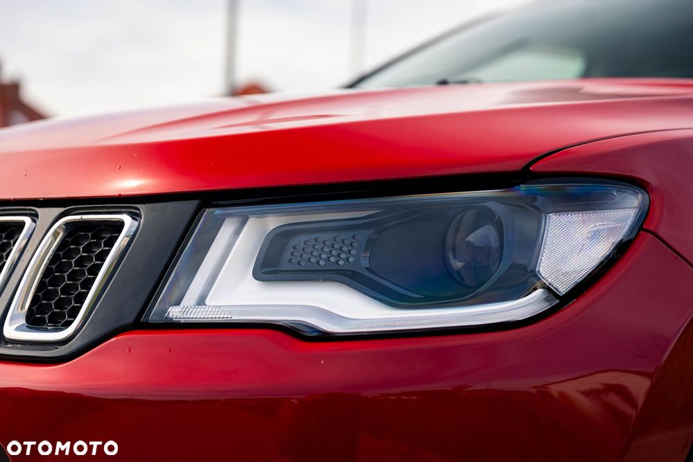 Jeep Compass - 10