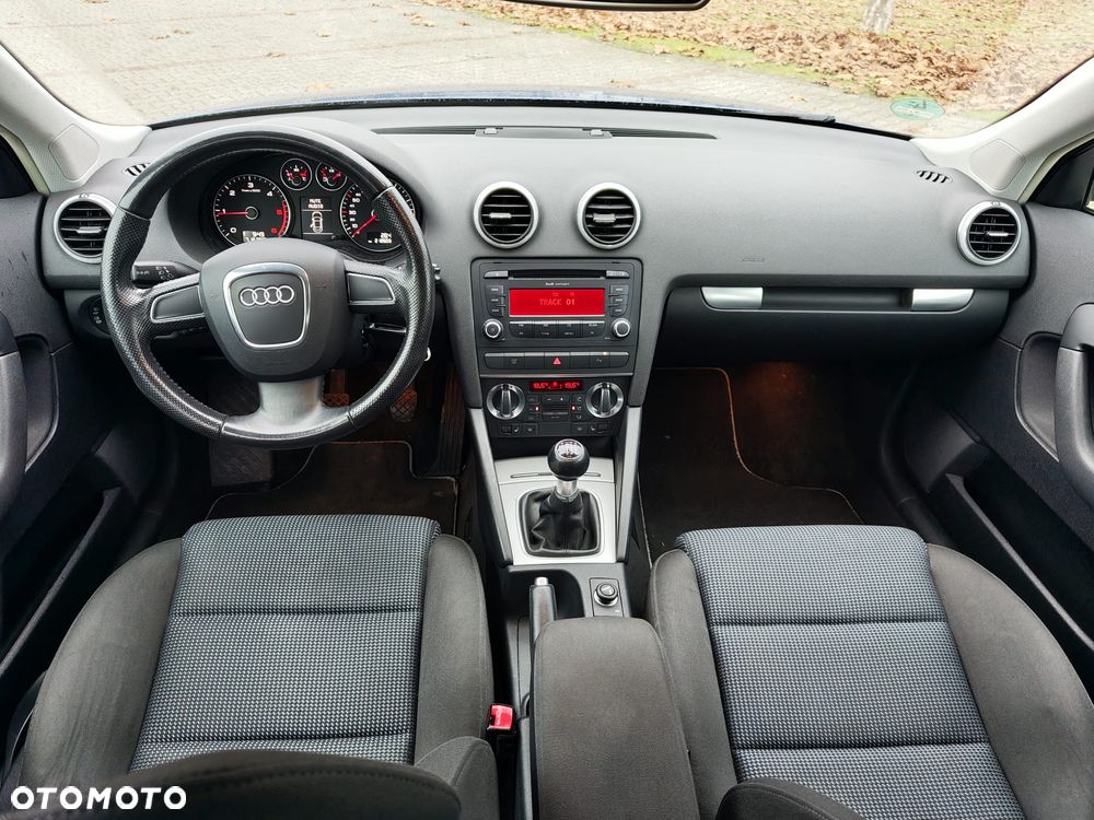 Audi A3 Sportback 2.0 TDI Ambiente - 21