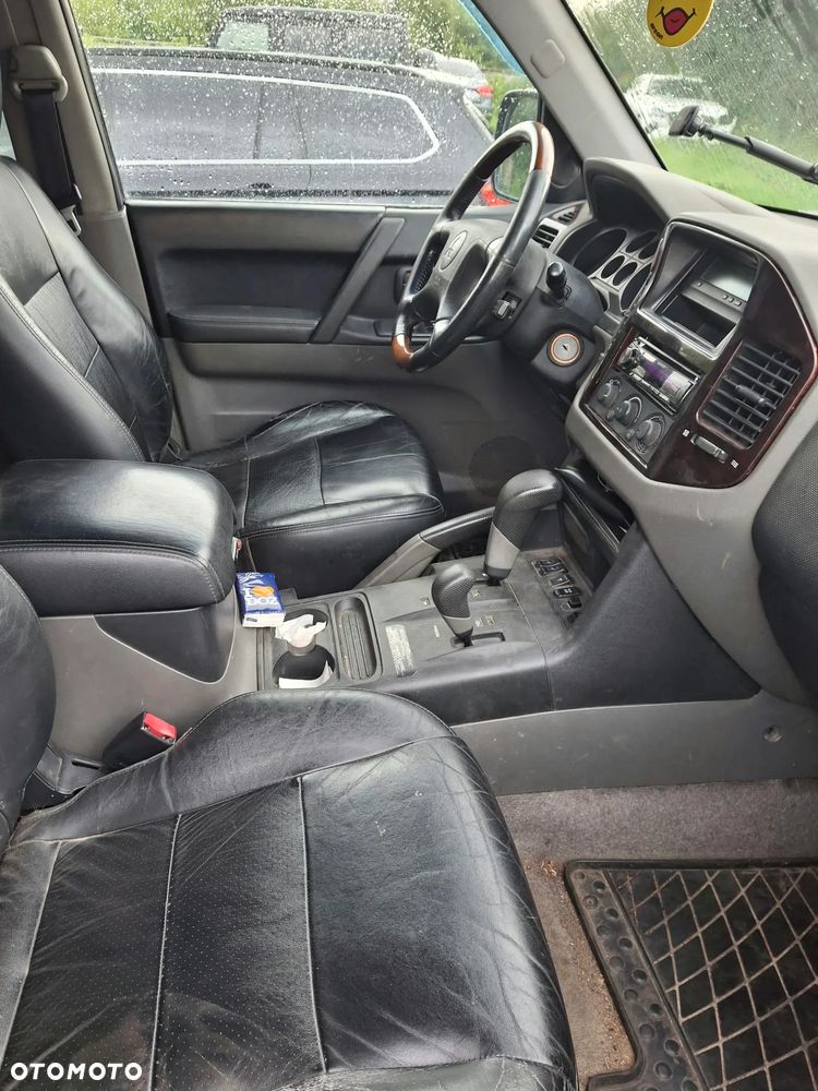 Mitsubishi Pajero 3.2 DID 7os - 4