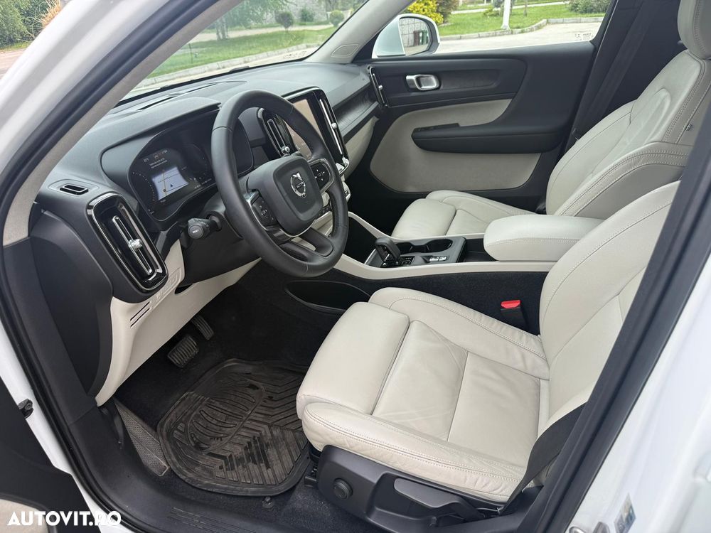 Volvo XC 40 Recharge T4 Twin Engine AT7 Inscription Expression - 8