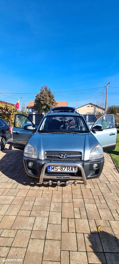 Hyundai Tucson 2.0 DOHC 2WD - 4