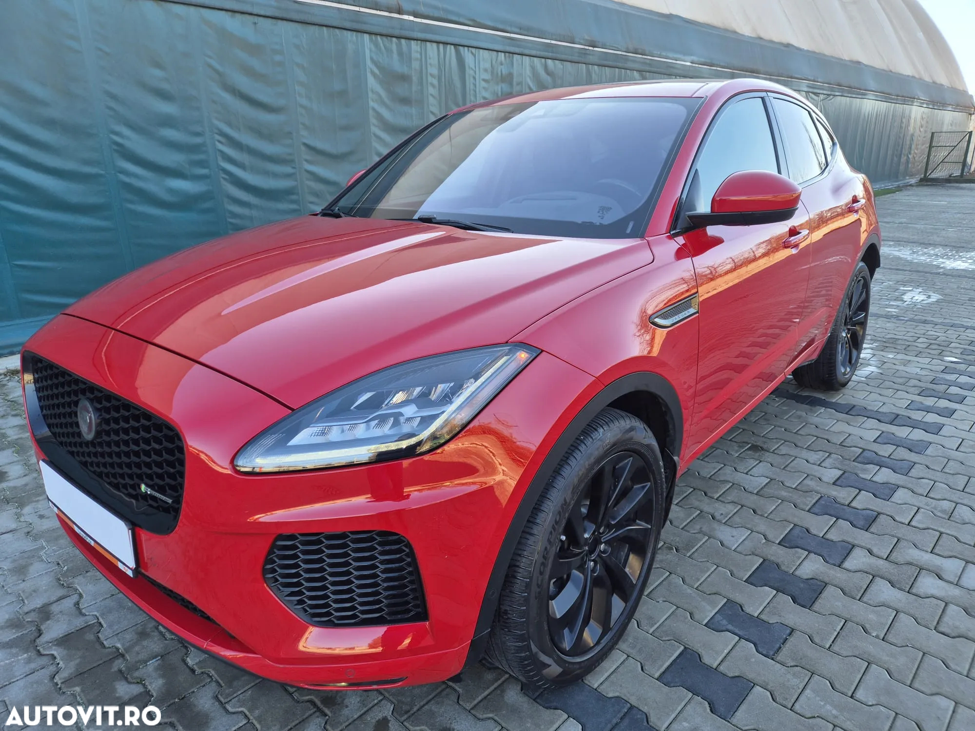 Jaguar E-Pace P250 AWD R-Dynamic S - 2