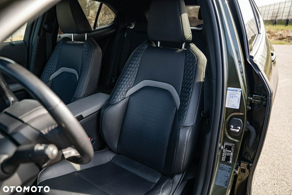 Lexus UX 250h GPF F Impression 2WD - 23