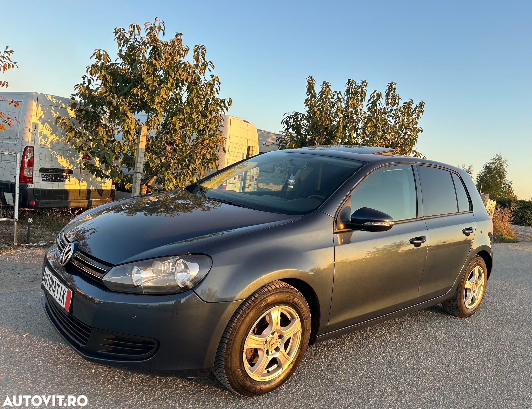 Volkswagen Golf 1.4 TSI Comfortline DSG - 5