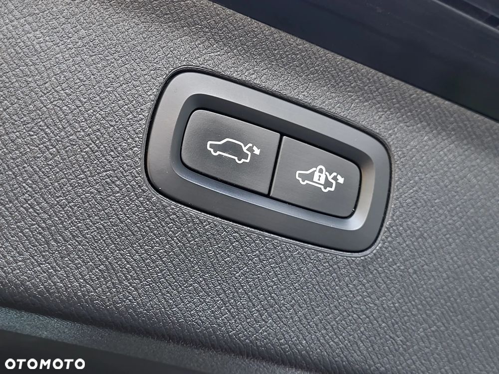 Volvo XC 90 - 27