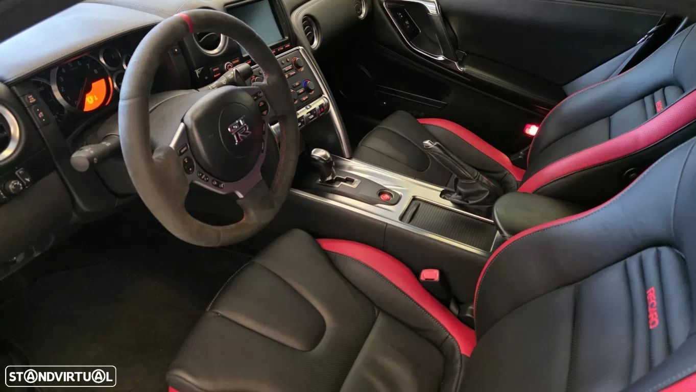 Nissan GT-R - 34