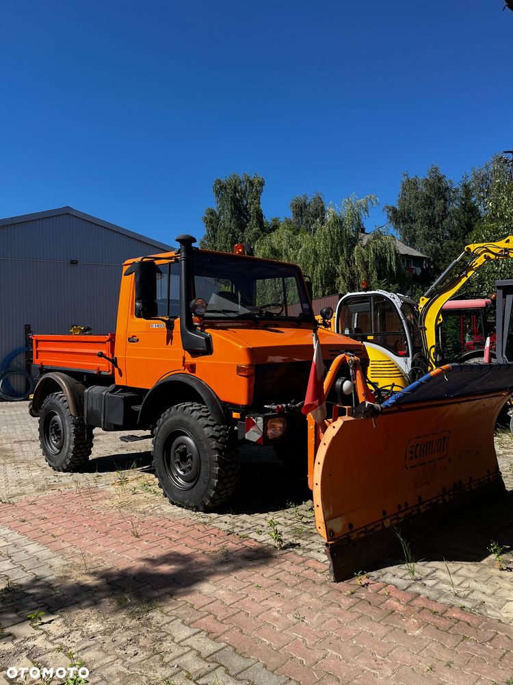 Mercedes-Benz UNIMOG U1600 - 1