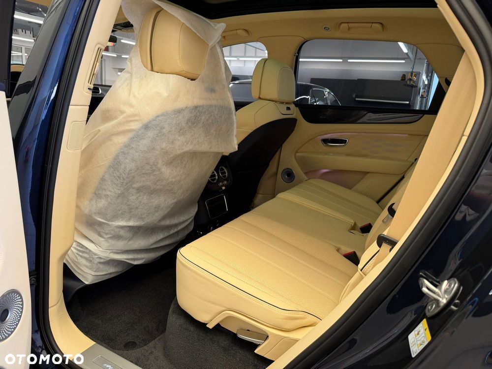 Bentley Bentayga - 14
