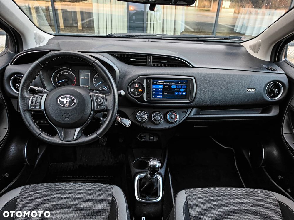 Toyota Yaris 1.5 Active - 19