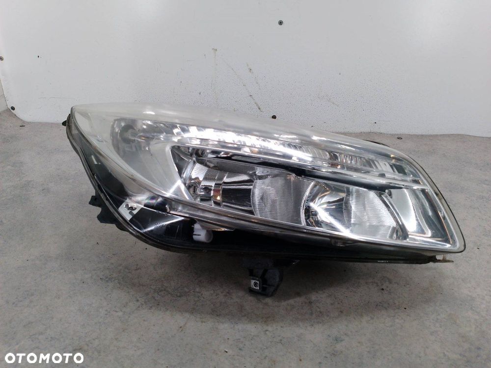 LAMPA PRZÓD PRAWA OPEL INSIGNIA A 1EJ009630 - 2