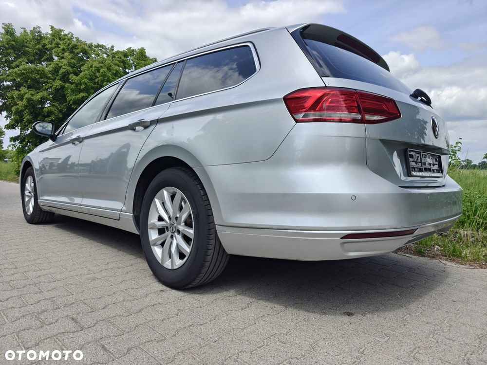 Volkswagen Passat - 9