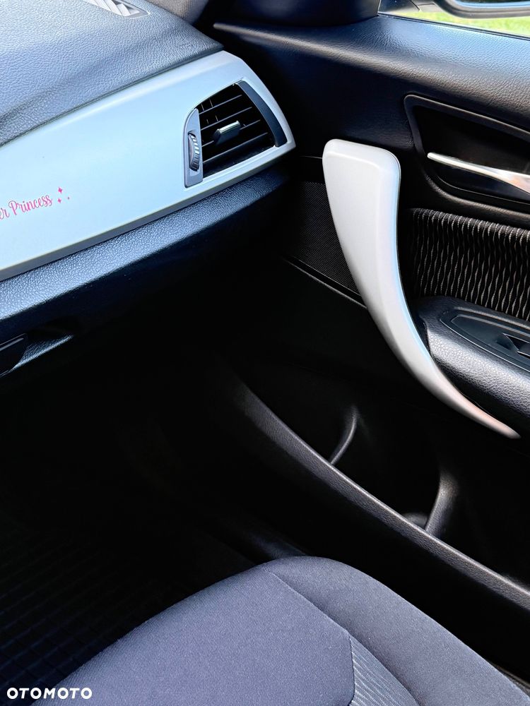 BMW Seria 1 118d - 20