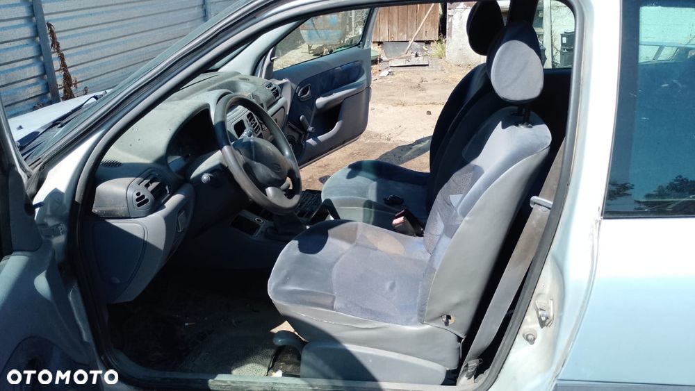 Tylko części RENAULT CLIO II PHI 1.2 8V D7F720 58KM 43kW 3D 98r–01r lakier MV632 - 9