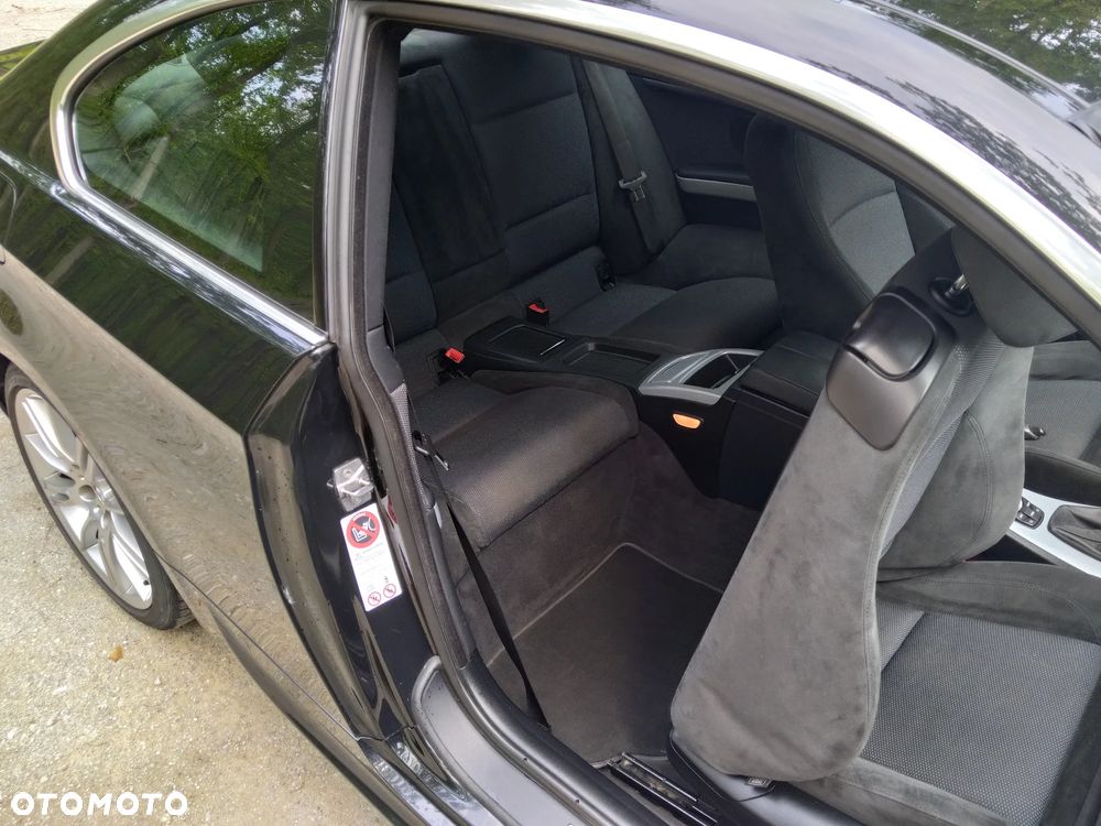 BMW Seria 3 325i - 7
