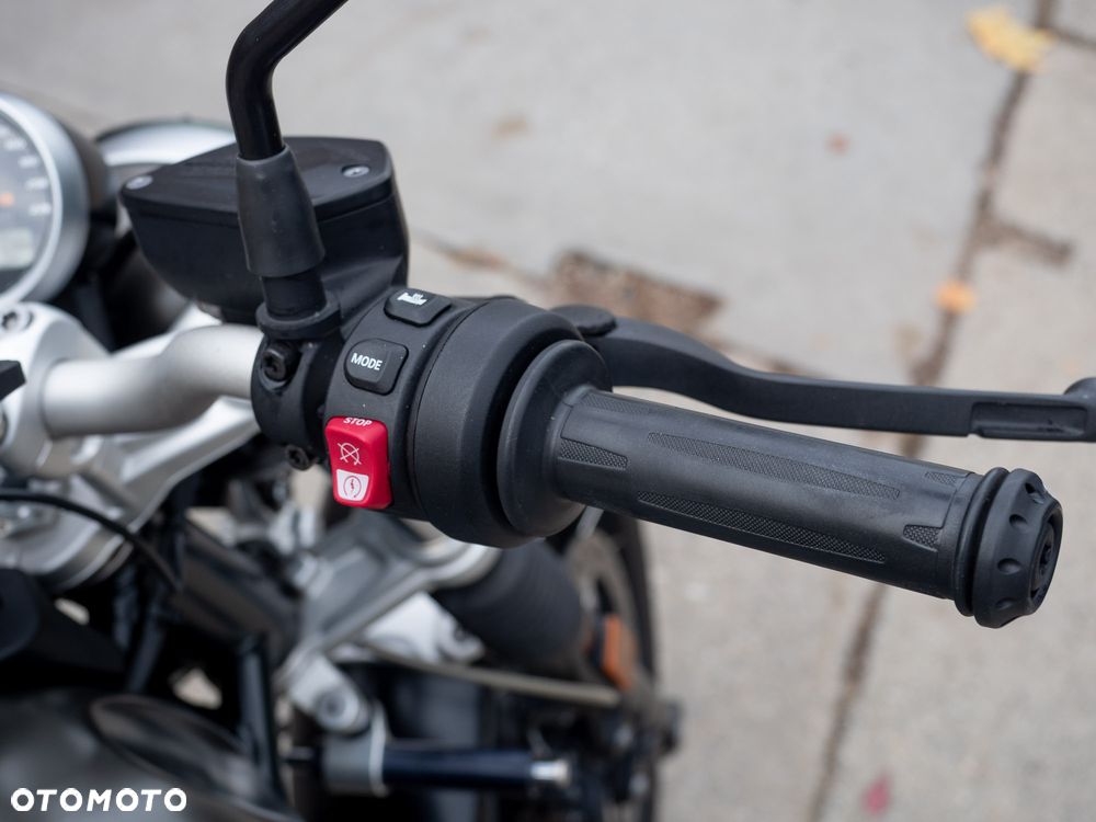 BMW R - 19