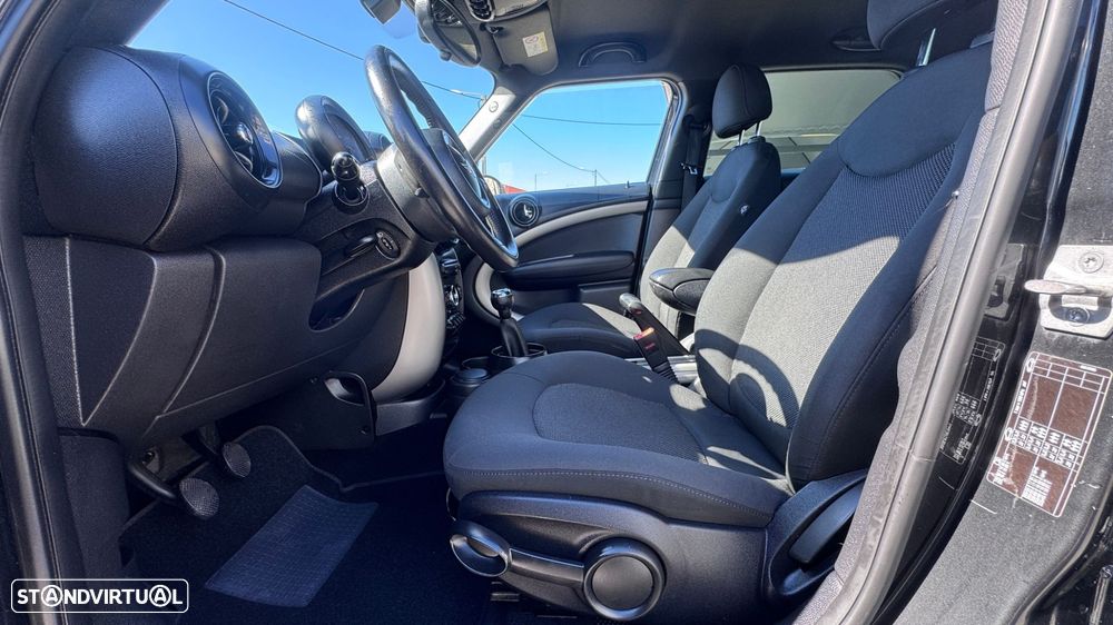 MINI Countryman Cooper D - 13