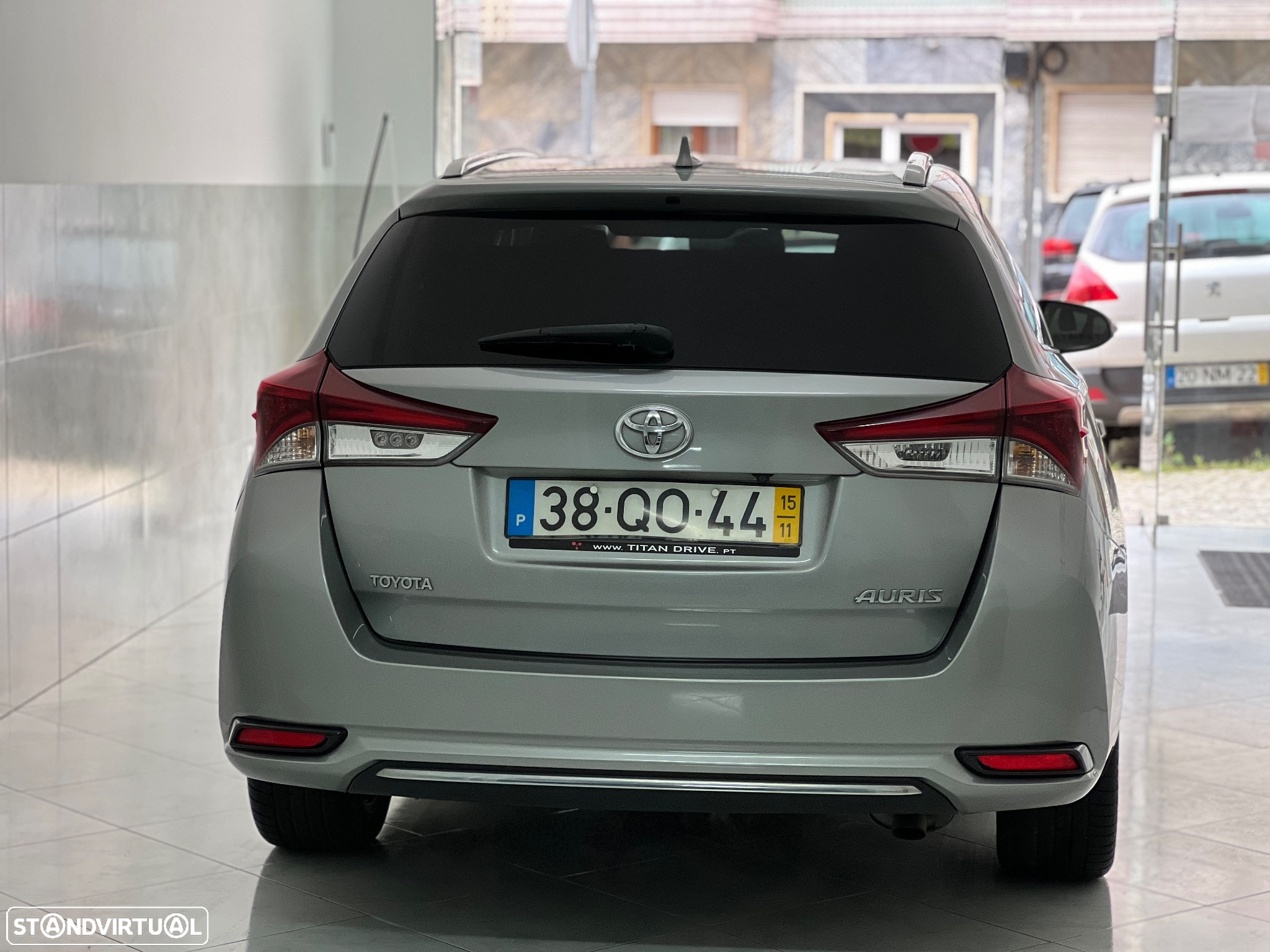 Toyota Auris Touring Sports 1.6 D-4D Comfort +P.Sport+Navi - 4