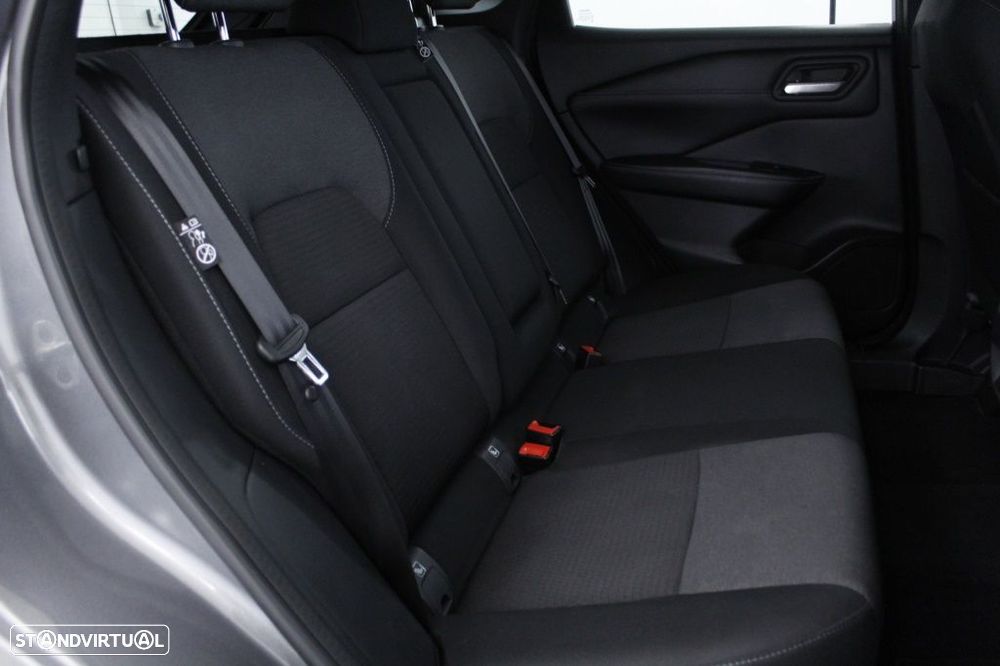 Nissan Qashqai 1.3 DIG-T N-Connecta LED - 16