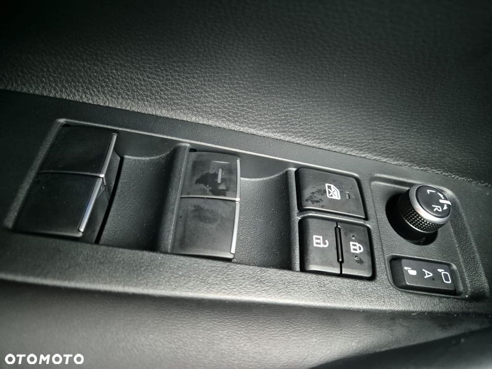 Toyota Corolla 2.0 Hybrid GR Sport - 9