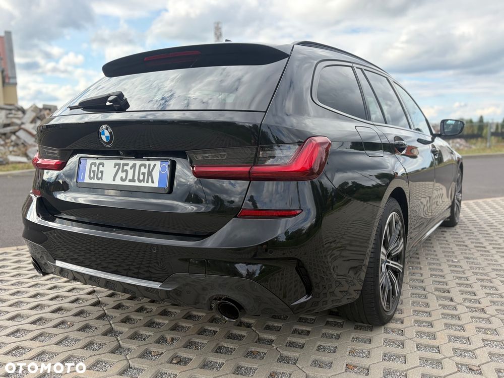BMW Seria 3 320d xDrive Edition M Sport Shadow - 9