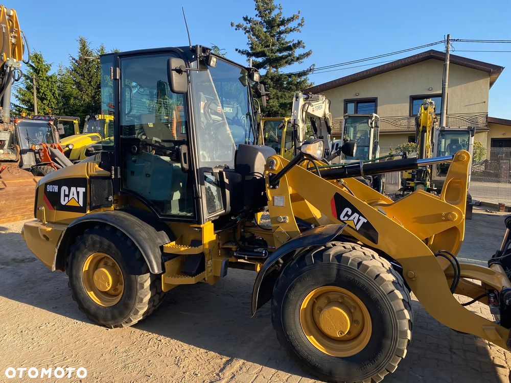 Caterpillar CAT 907H, 2012 ROK, ŁYŻKA OTWIERANA + WIDŁY, z NIEMIEC - 14