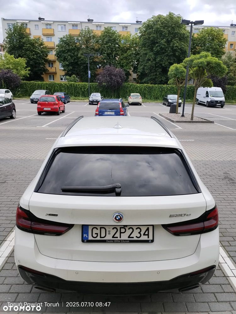 BMW Seria 5 530e xDrive Luxury Line sport - 13