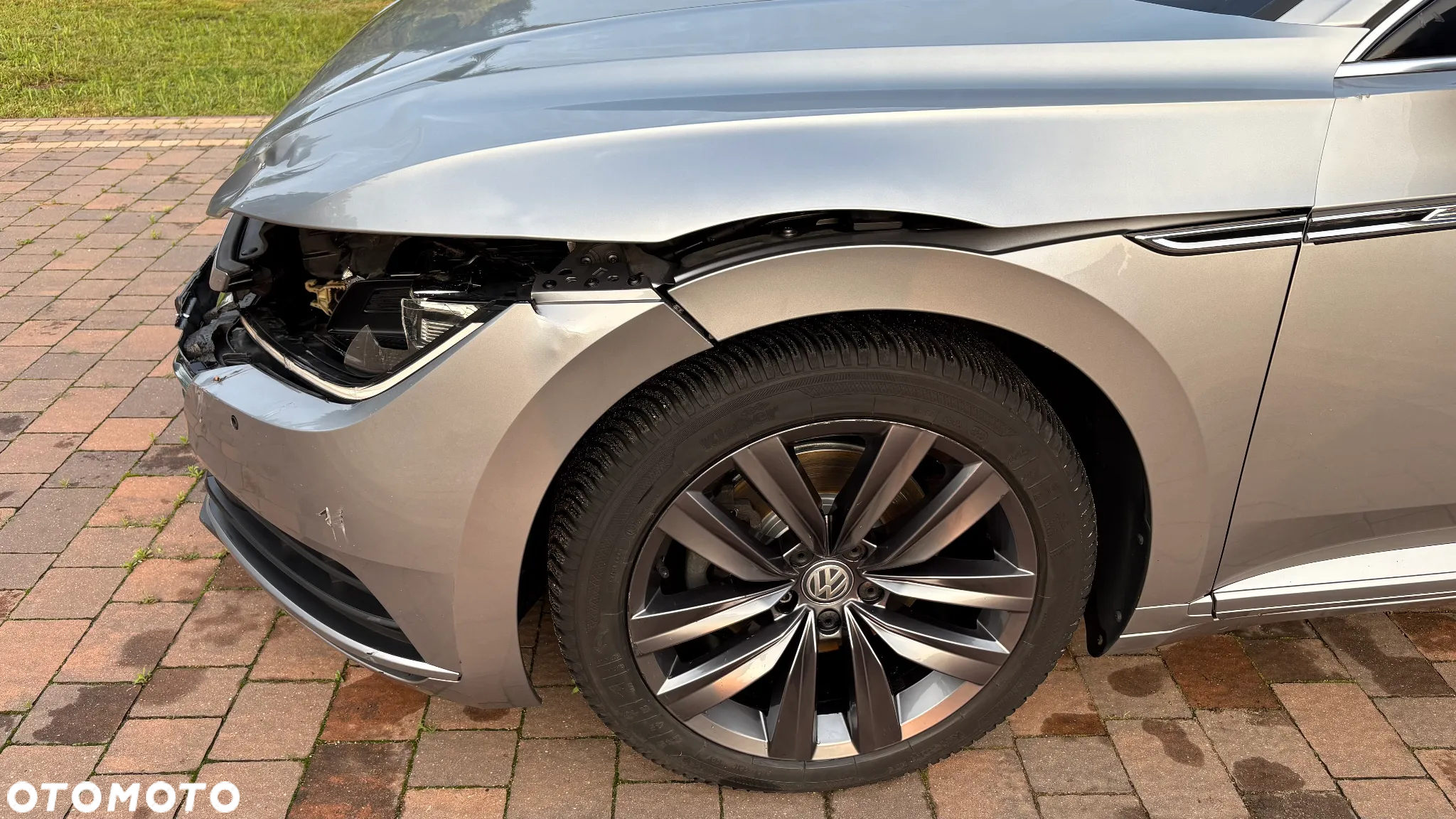 Volkswagen Arteon 2.0 TSI Essence DSG - 12
