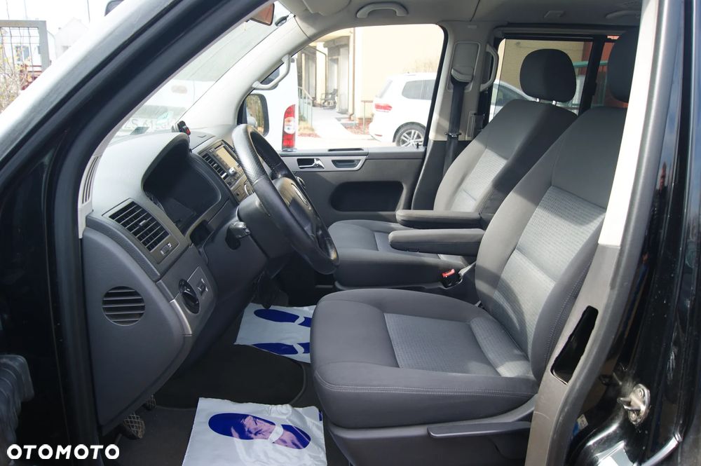 Volkswagen Multivan - 19