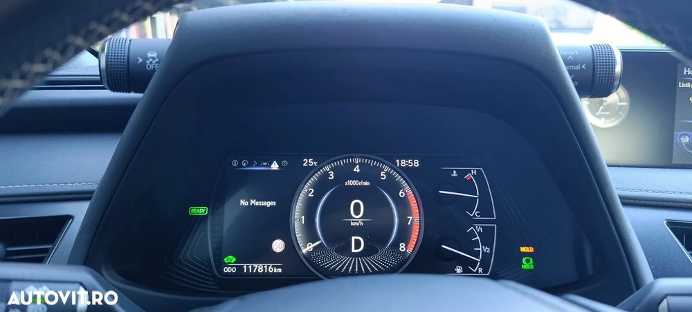 Lexus UX 250h FWD Business - 17