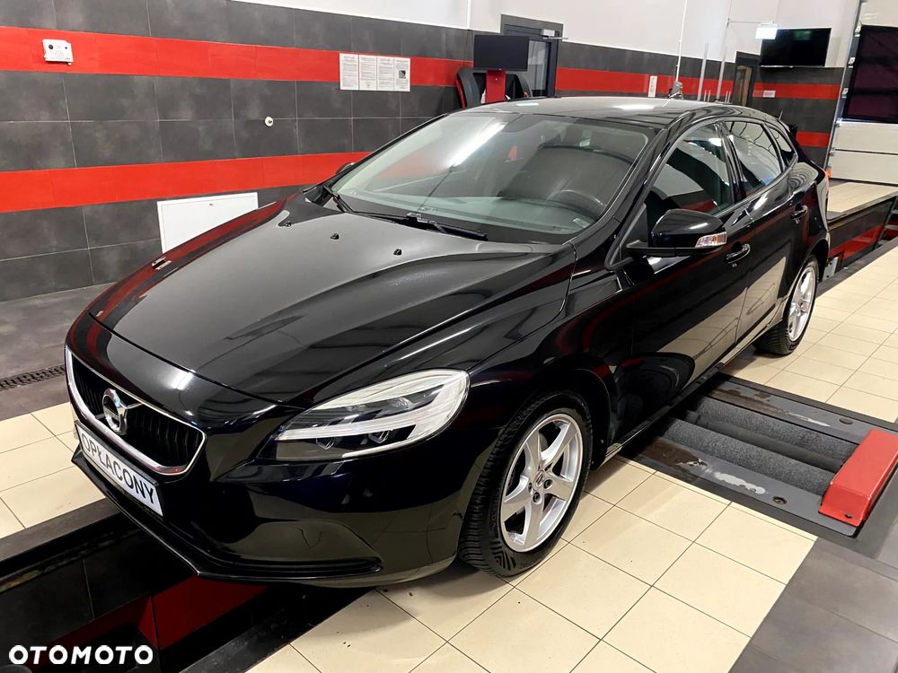 Volvo V40 D2 Drive-E R-Design Momentum - 2