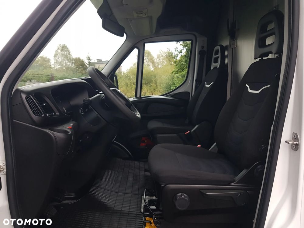 Iveco DAILY KONTENER NISKOPODŁOGOWY 4,43x2,23x2,42 SKLEP FOODTRUCK BAR KLIMA KONIOWÓZ KAMPER - 19