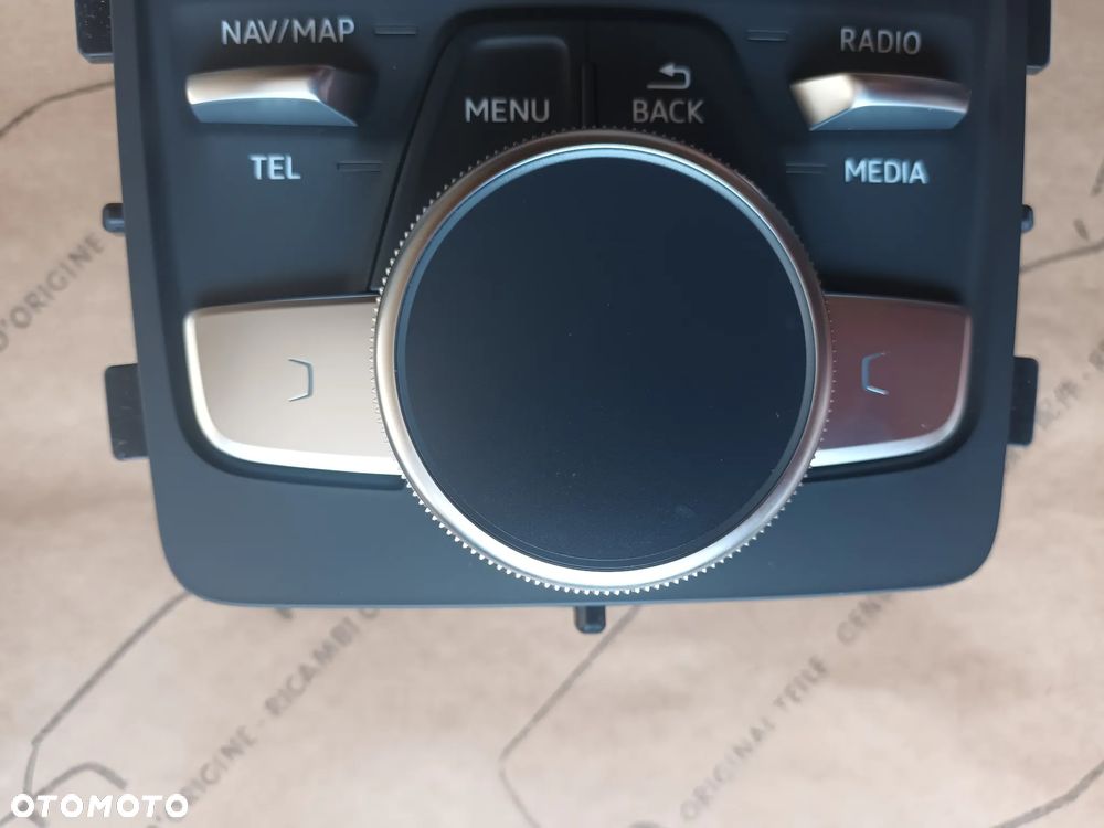 AUDI A4 B9 A5 8W panel tunelu Sterowania MMI radio 8W0919614Q 72km - 13