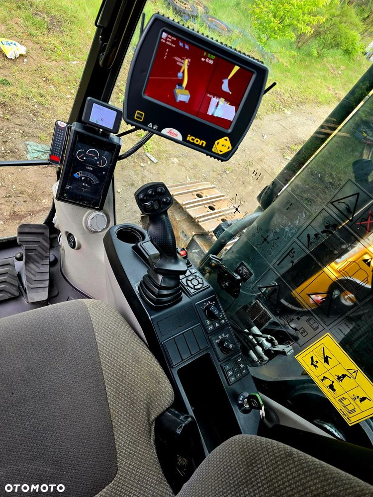 Volvo EC 250 EL - 27