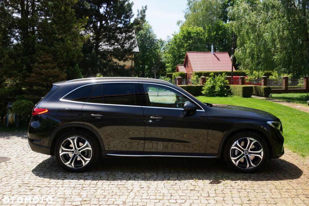 Mercedes-Benz GLC 220 d mHEV 4-Matic Avantgarde - 2