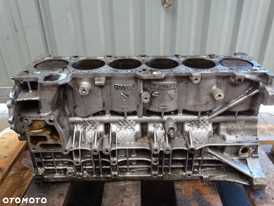 BMW E46 320i E60 520i Silnik Blok Wał Tłoki 226S1 7502903 - 4