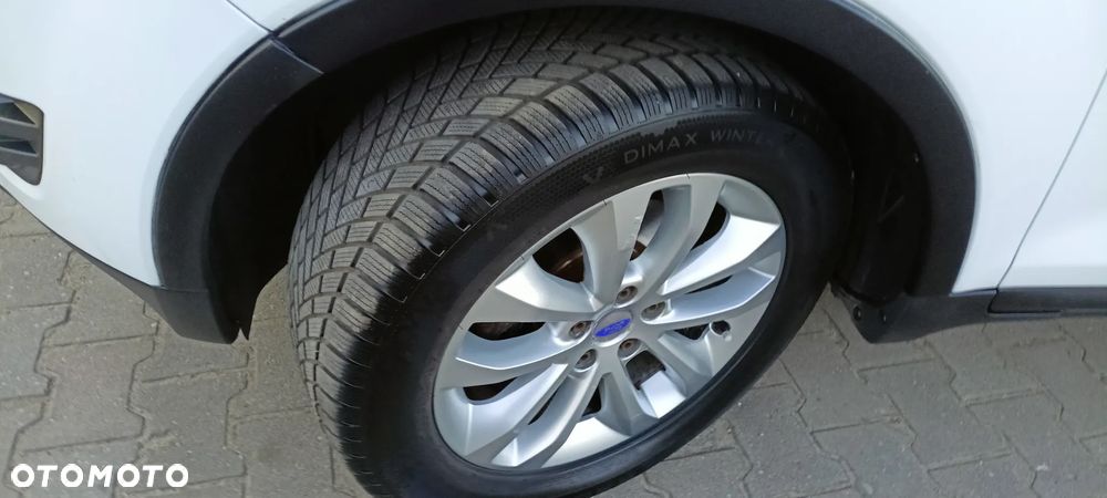 Ford Kuga 2.0 TDCi 2x4 Titanium - 20