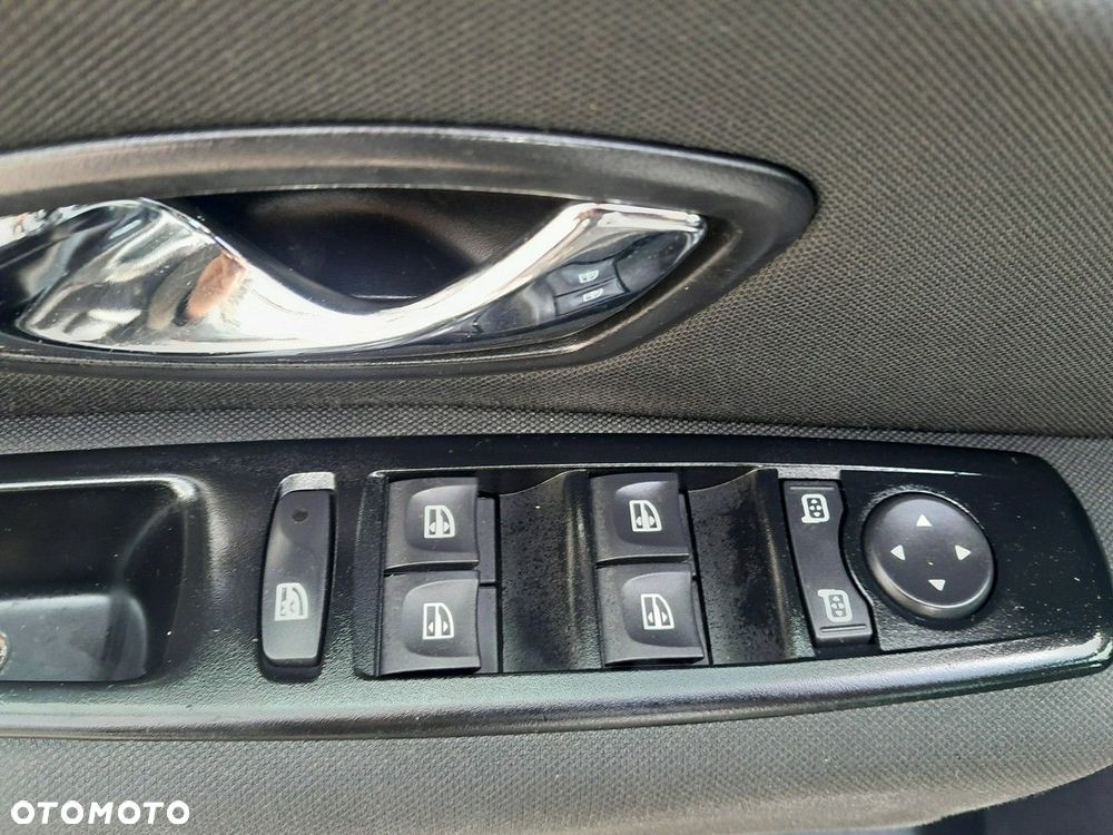 Renault Megane 1.5 dCi Limited - 16