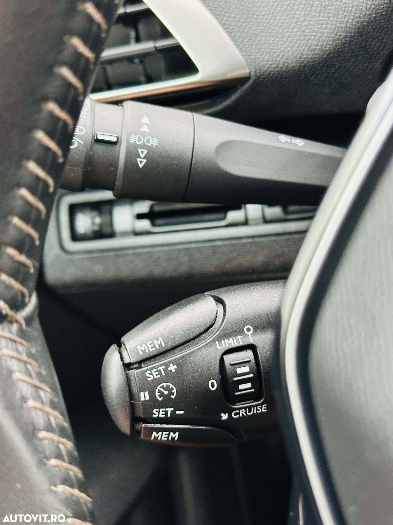 Peugeot 5008 - 40