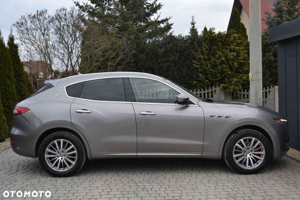 Maserati Levante - 10
