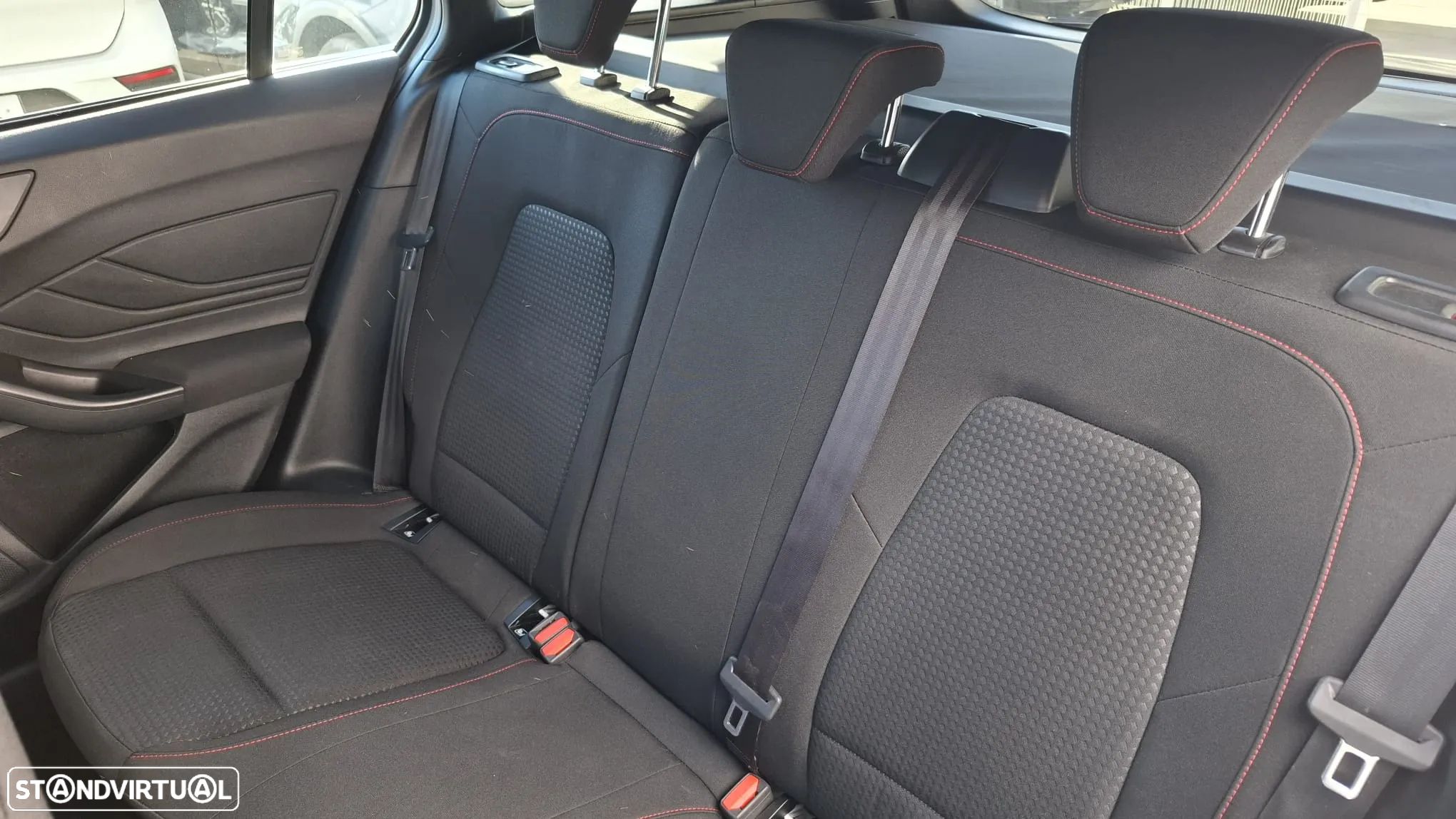 Ford Focus SW 1.0 EcoBoost MHEV ST-Line - 12