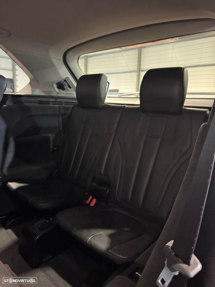 BMW X5 25 d sDrive Comfort 7L - 25