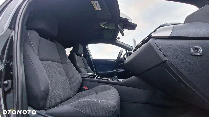 Toyota C-HR 1.2 Turbo Team Deutschland - 40