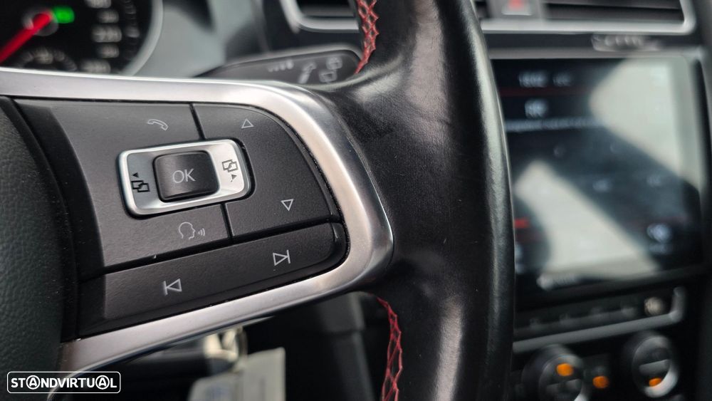 VW Golf 2.0 TSi GTi DSG Performance - 24