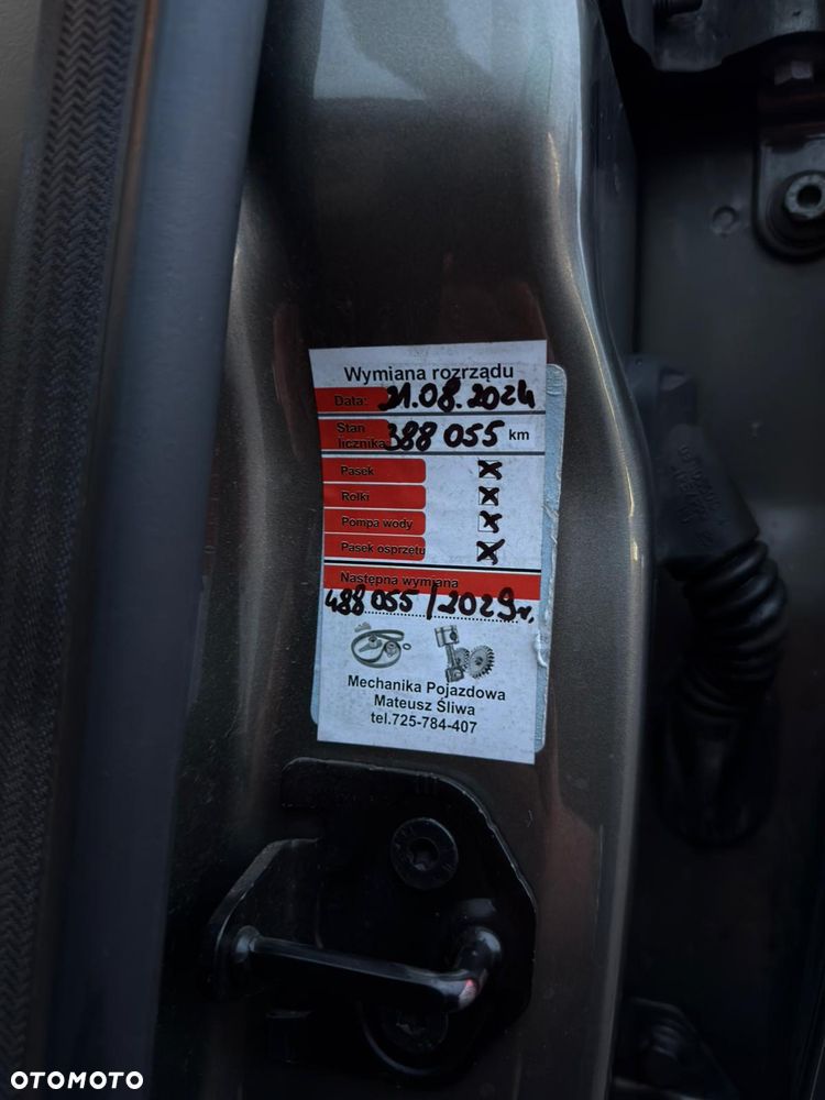 Ford Galaxy 2.0 TDCi Ghia - 27