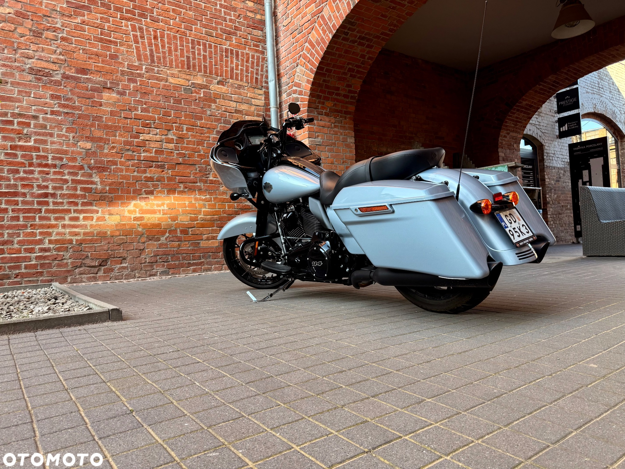 Harley-Davidson Touring Road Glide - 16