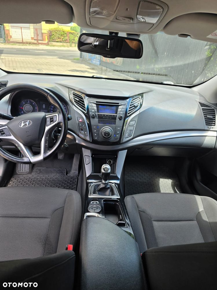 Hyundai i40 1.7 CRDi Comfort + - 5