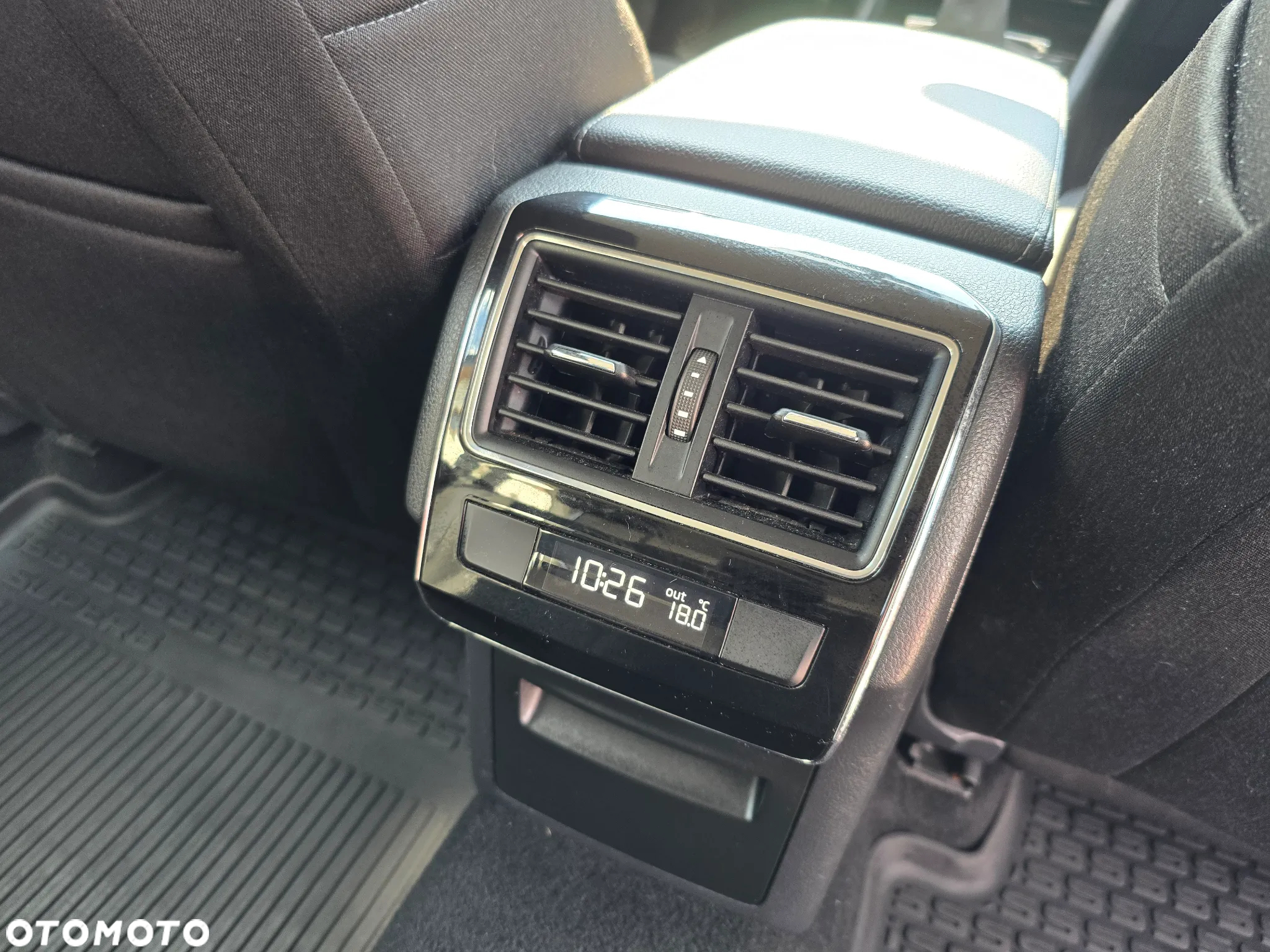Skoda Superb 2.0 TDI Ambition - 10