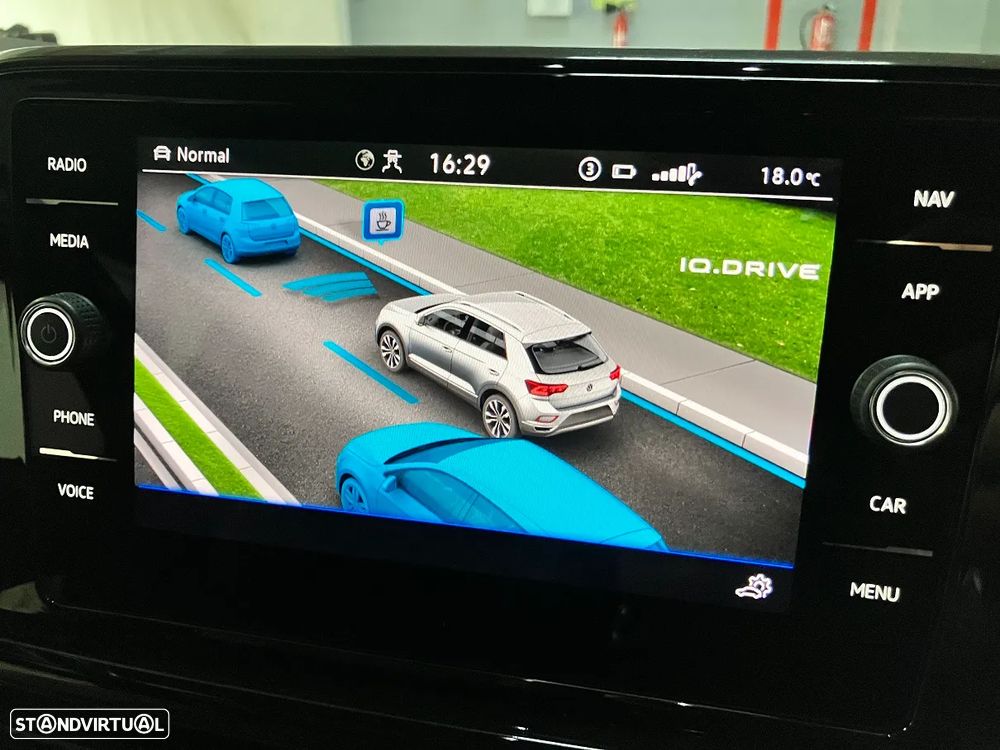 VW T-Roc 1.5 TSI R-Line DSG - 38